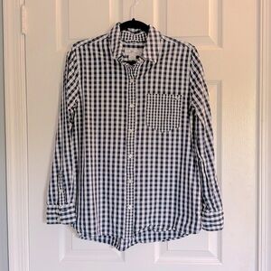 Vineyard Vines button down top